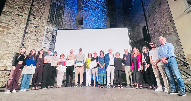 Foto di gruppo al termine della premiazione